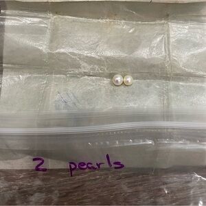 Pearls- Seven different types of Loose Pearls.